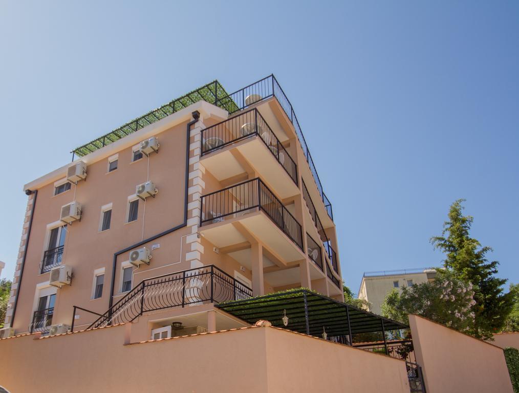 Apartments Bellavista ルスティサ エクステリア 写真